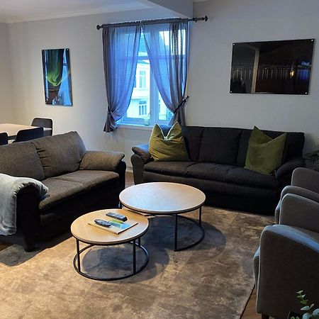 Enter Tromso - Luxury 4 Bedroom Apartment Екстер'єр фото