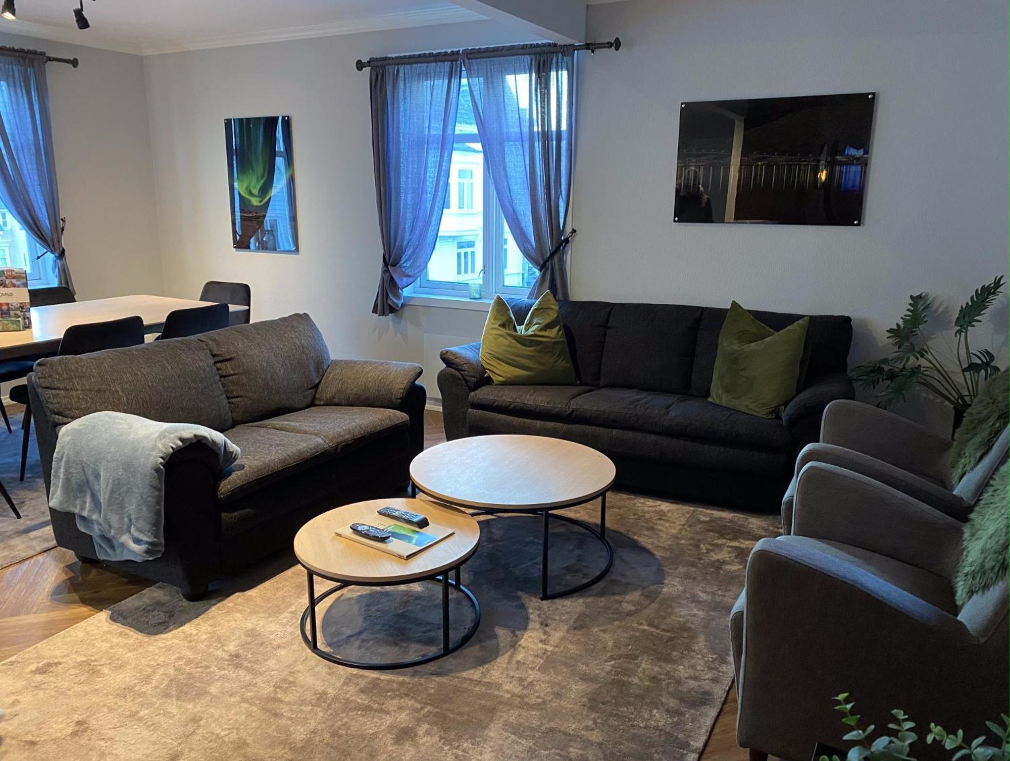 Enter Tromso - Luxury 4 Bedroom Apartment Екстер'єр фото